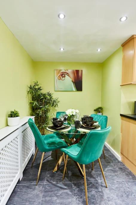 *little Haven In Leeds* ¤private Parking¤ Ensuite