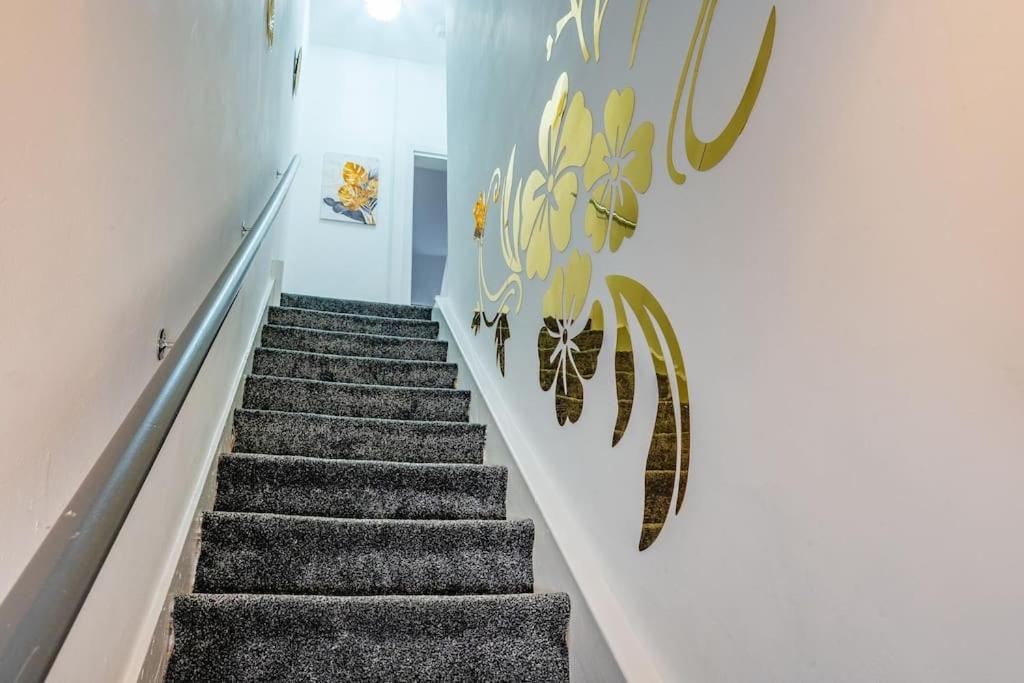 *fl1k* For Your Relaxed & Cosy + Free Parking + Free Fast Wifi Leeds (West Yorkshire)