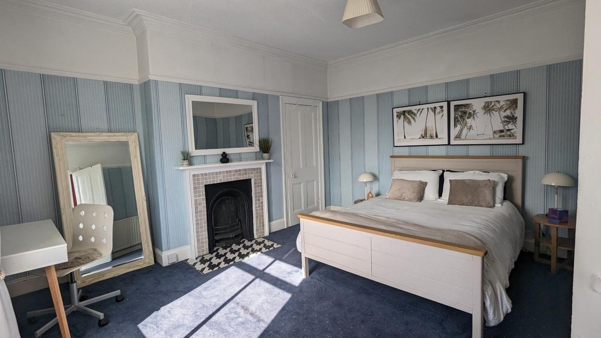 Spacious Home, By Headingley Stadium, Lgi, Leeds Arena, And The Of Leeds *