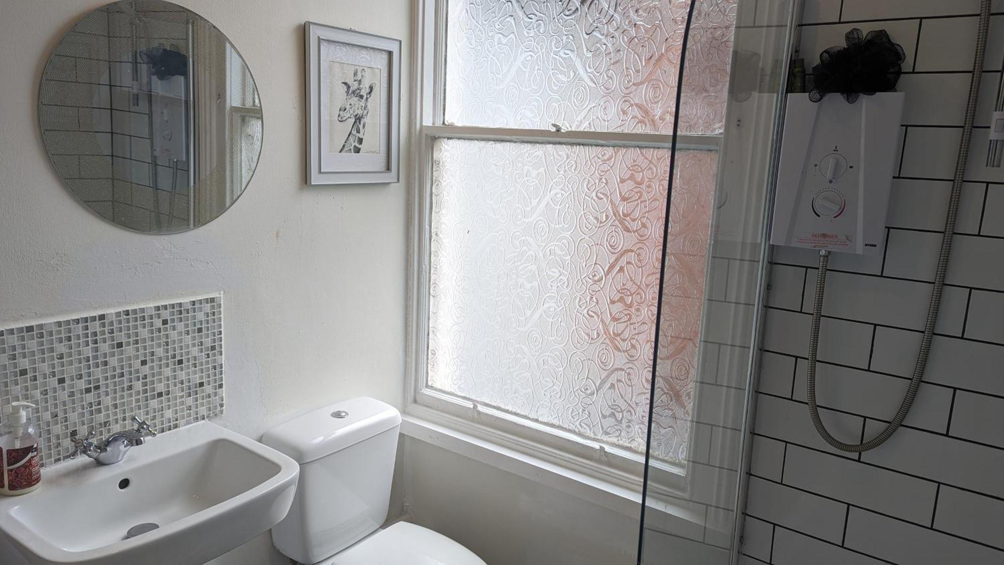 Spacious Home, By Headingley Stadium, Lgi, Leeds Arena, And The Of Leeds *