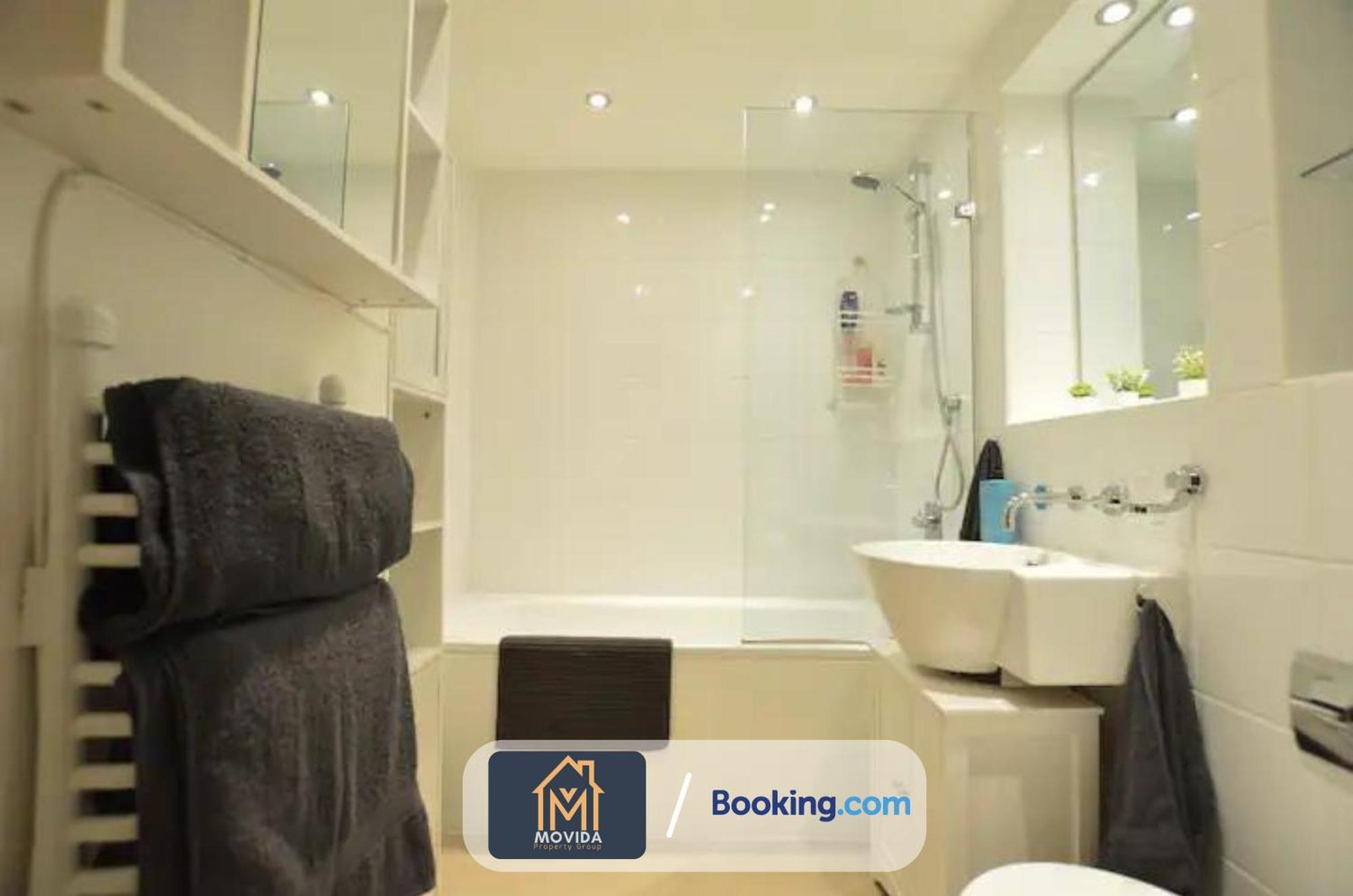 Beautiful Next To Lgi By Movida Group Short Lets & Serviced *