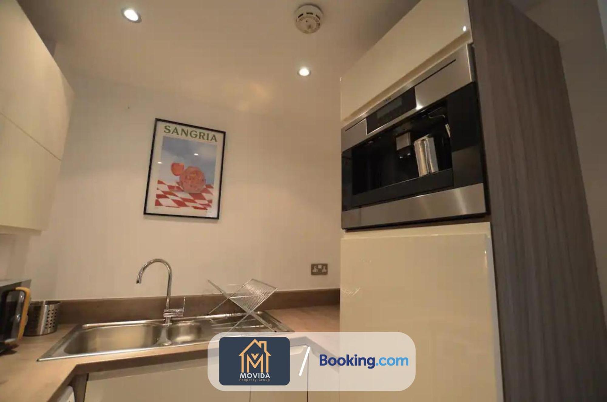 Apartment Beautiful Next To Lgi By Movida Group Short Lets & Serviced