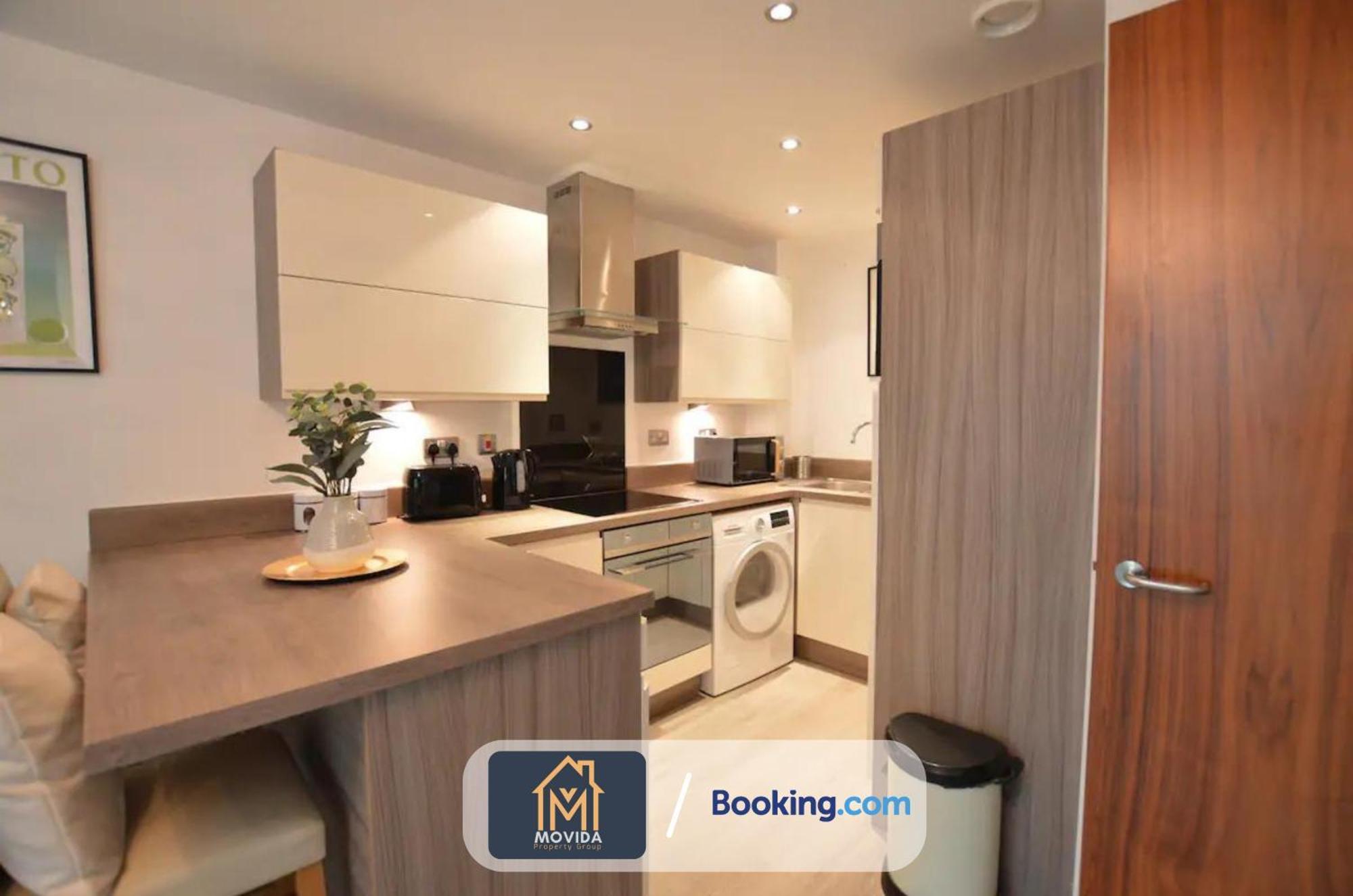 Apartment Beautiful Next To Lgi By Movida Group Short Lets & Serviced