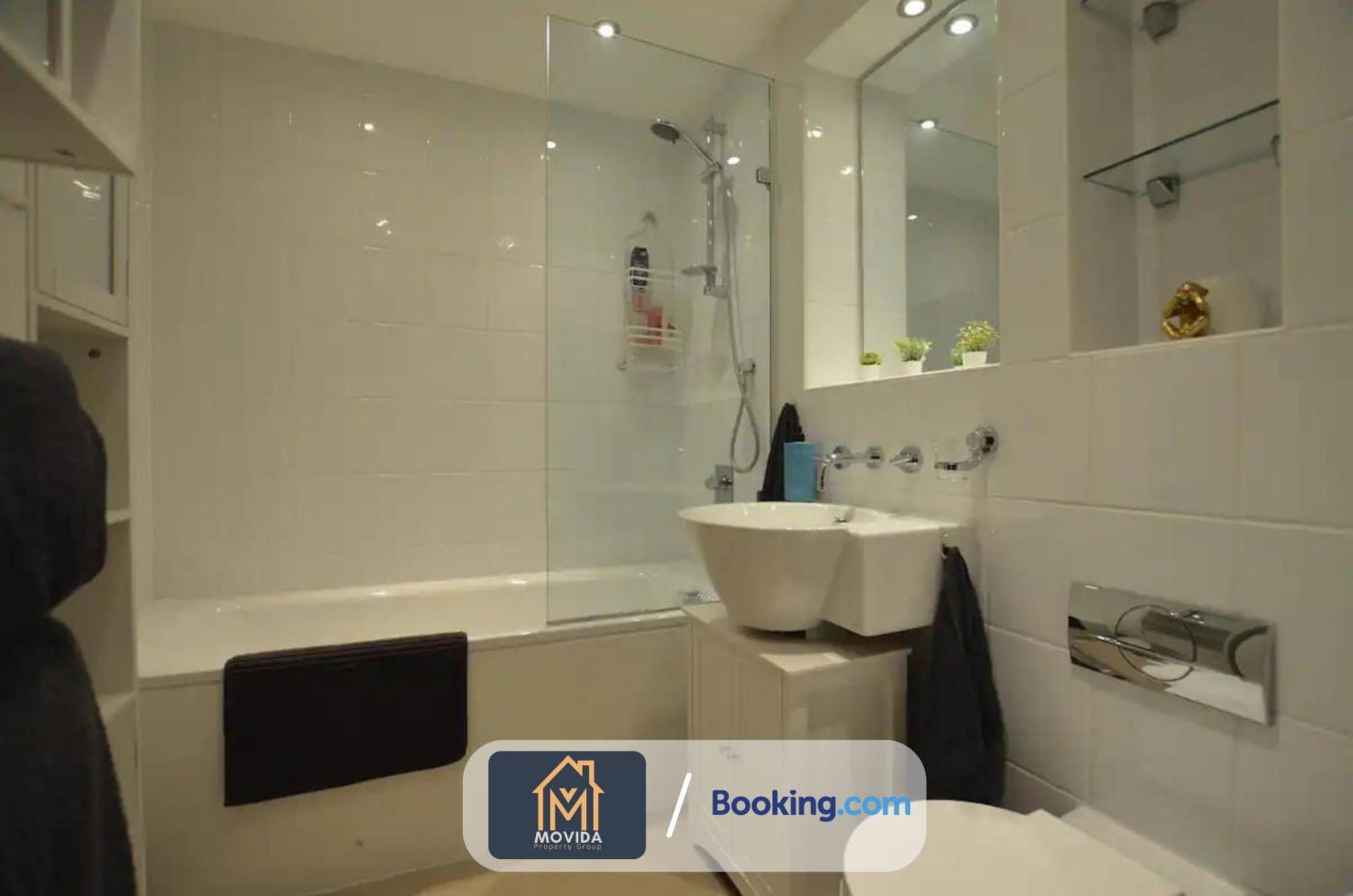 Beautiful Next To Lgi By Movida Group Short Lets & Serviced *