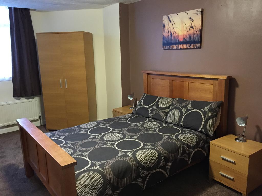 Brookfield 3* Leeds (West Yorkshire)