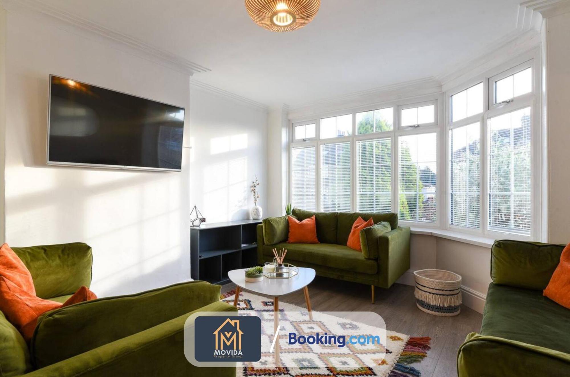 Holiday home Movida Modern: 6-bedroom House With Games Leeds (West Yorkshire)