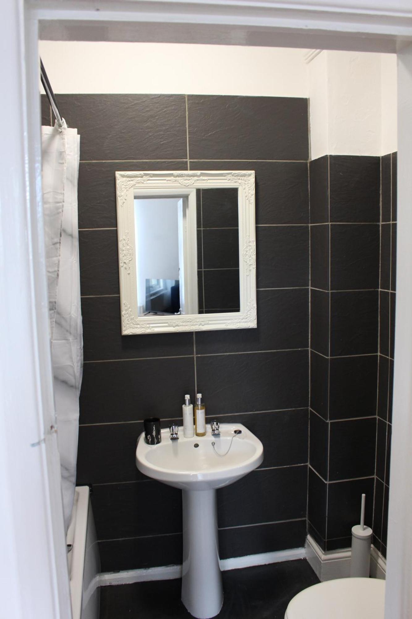 Flat 5, Westhill Apartment Leeds (West Yorkshire)