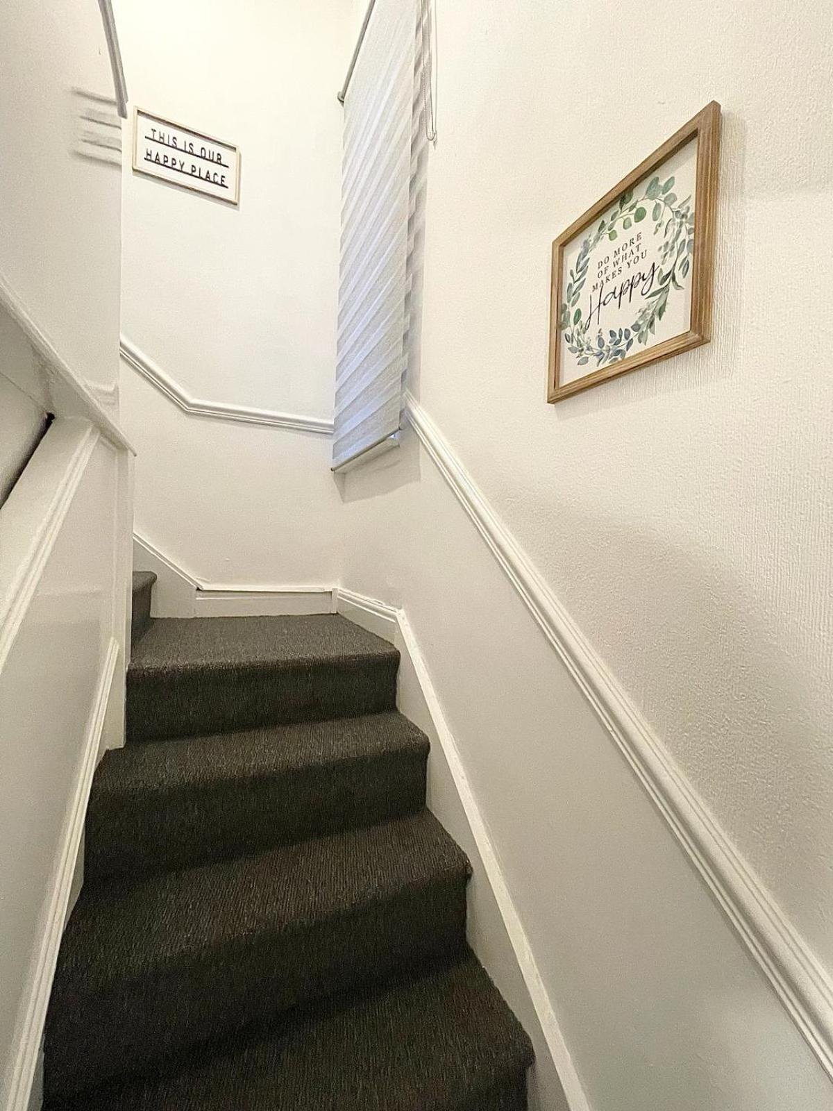 Holiday home Cosy Home, Family & Contractor Friendly 4 Bedroom Near Centre, Sleeps 7