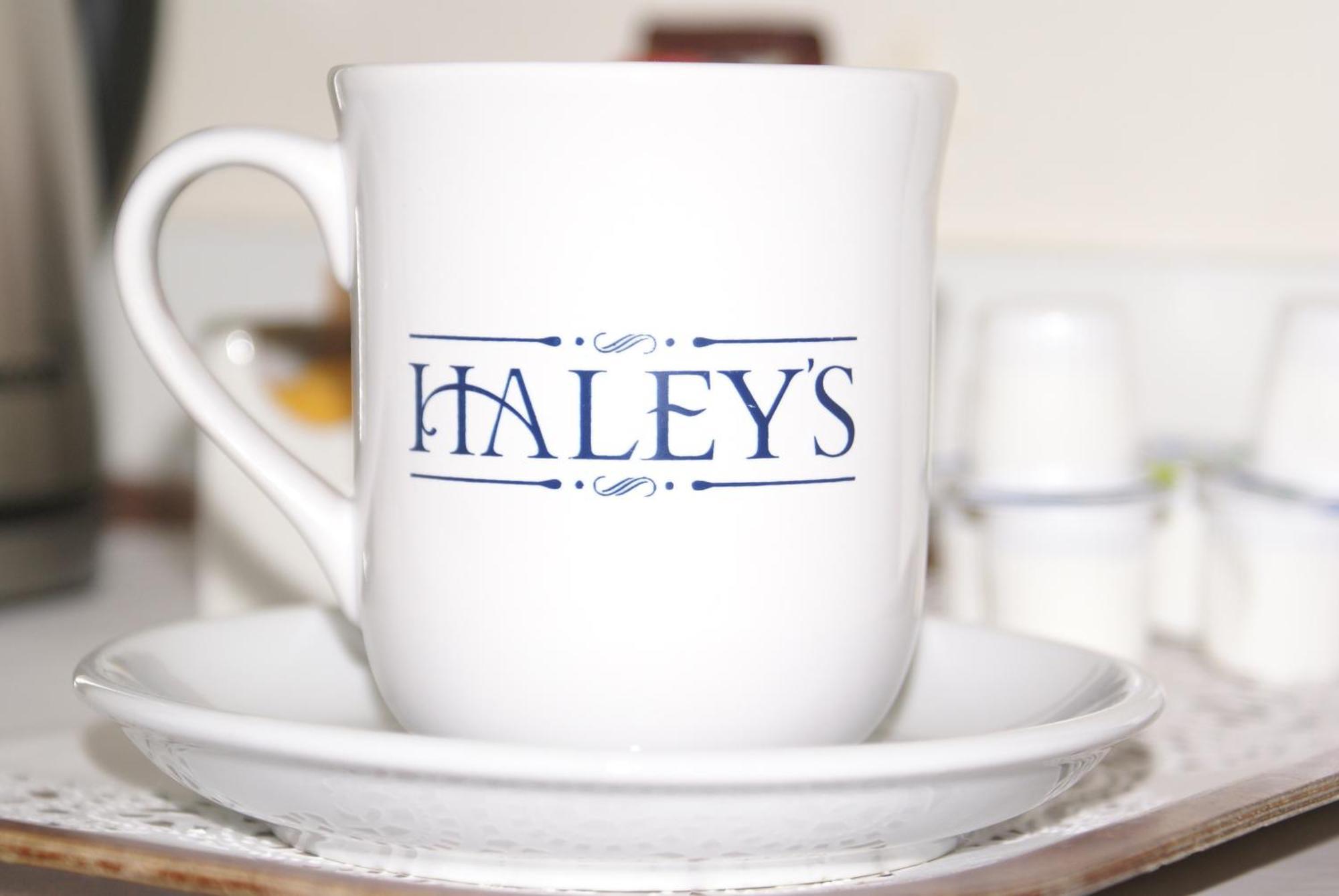 Haley's 3*