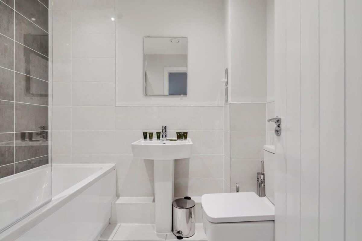 Beautiful 2 Bed In A Converted Mill Apartment Leeds (West Yorkshire)