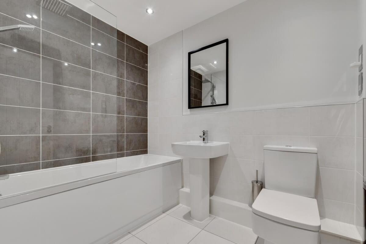 1 Bed Modern In A Converted Mill * Leeds (West Yorkshire)