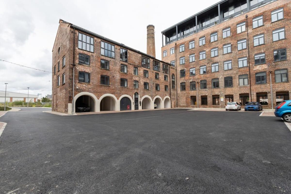 1 Bed Modern In A Converted Mill *