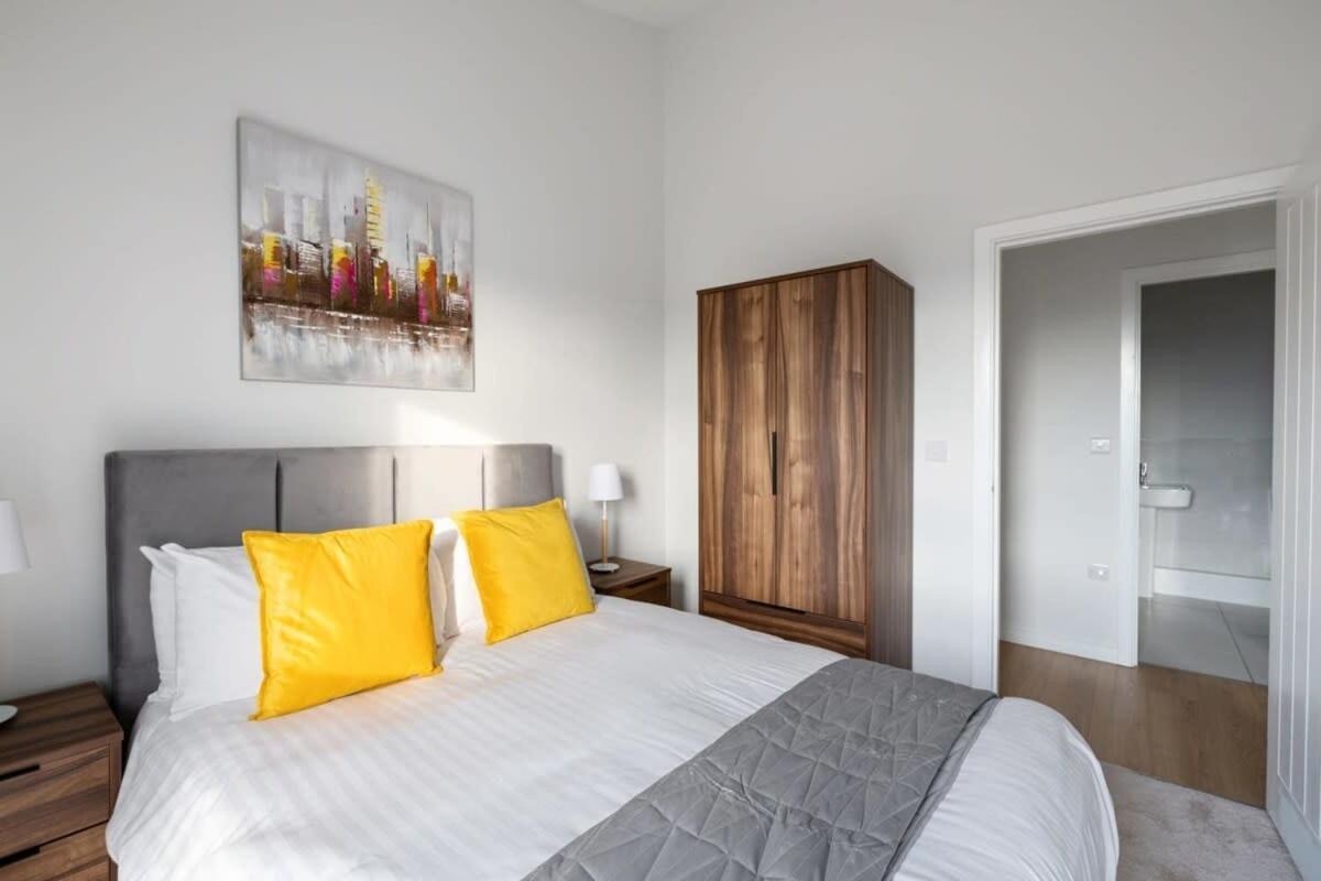 Beautiful 2 Bedroom In A Converted Mill Leeds (West Yorkshire)