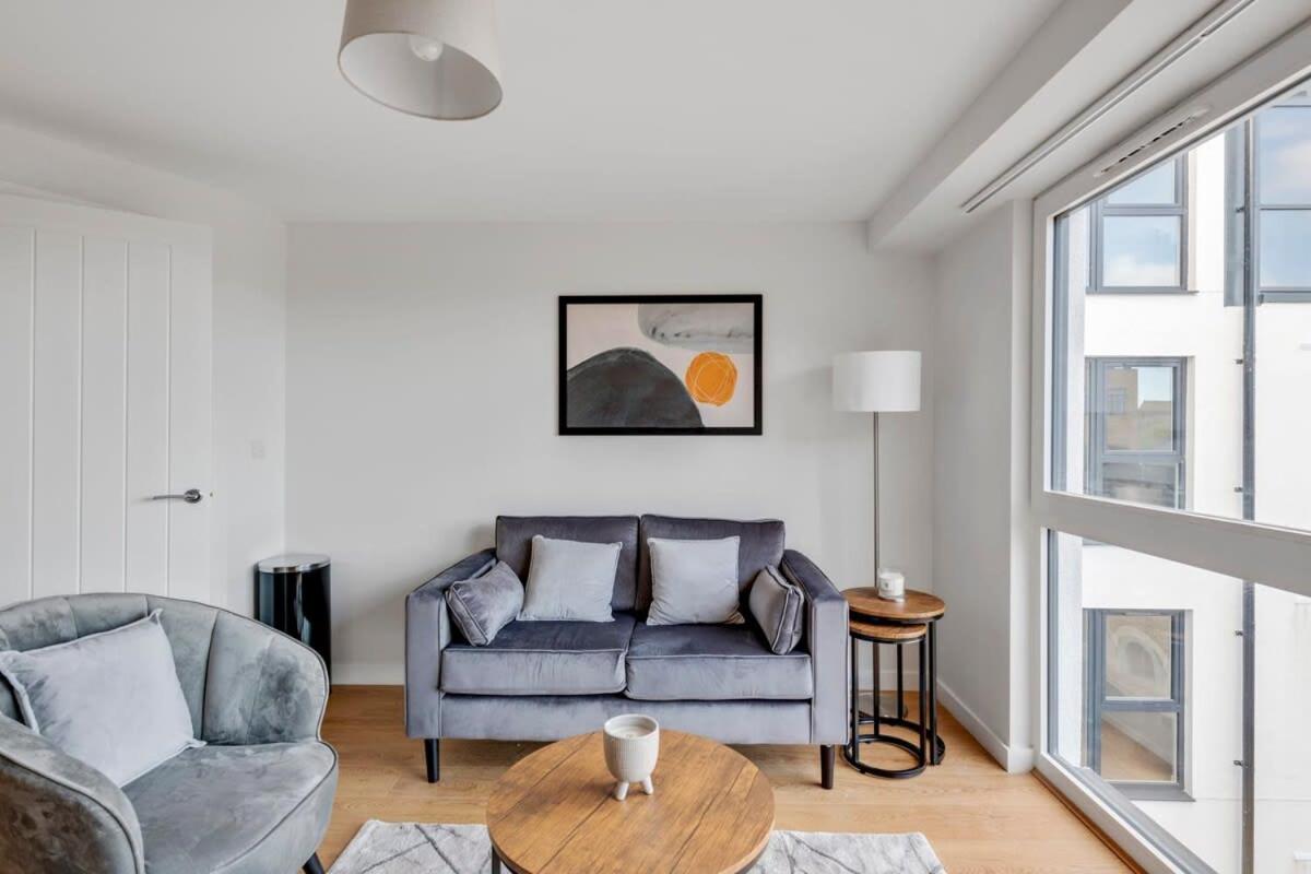 Spacious 1 Bedroom In A Converted Mill * Leeds (West Yorkshire)