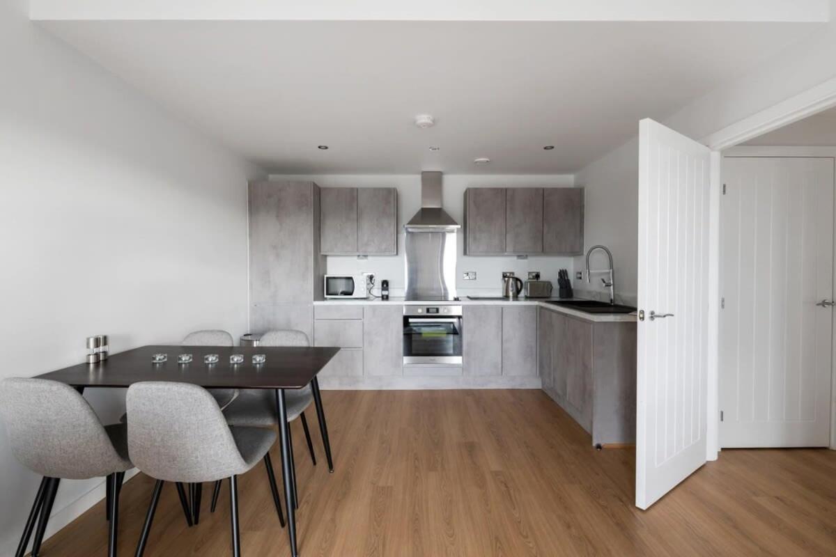 Apartment Beautiful 2 Bedroom In A Converted Mill Leeds (West Yorkshire)