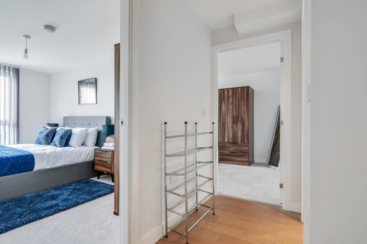 Apartment Lovely Riverside 2 Bed