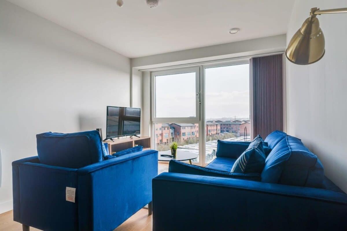Lovely Riverside 2 Bed Leeds (West Yorkshire)