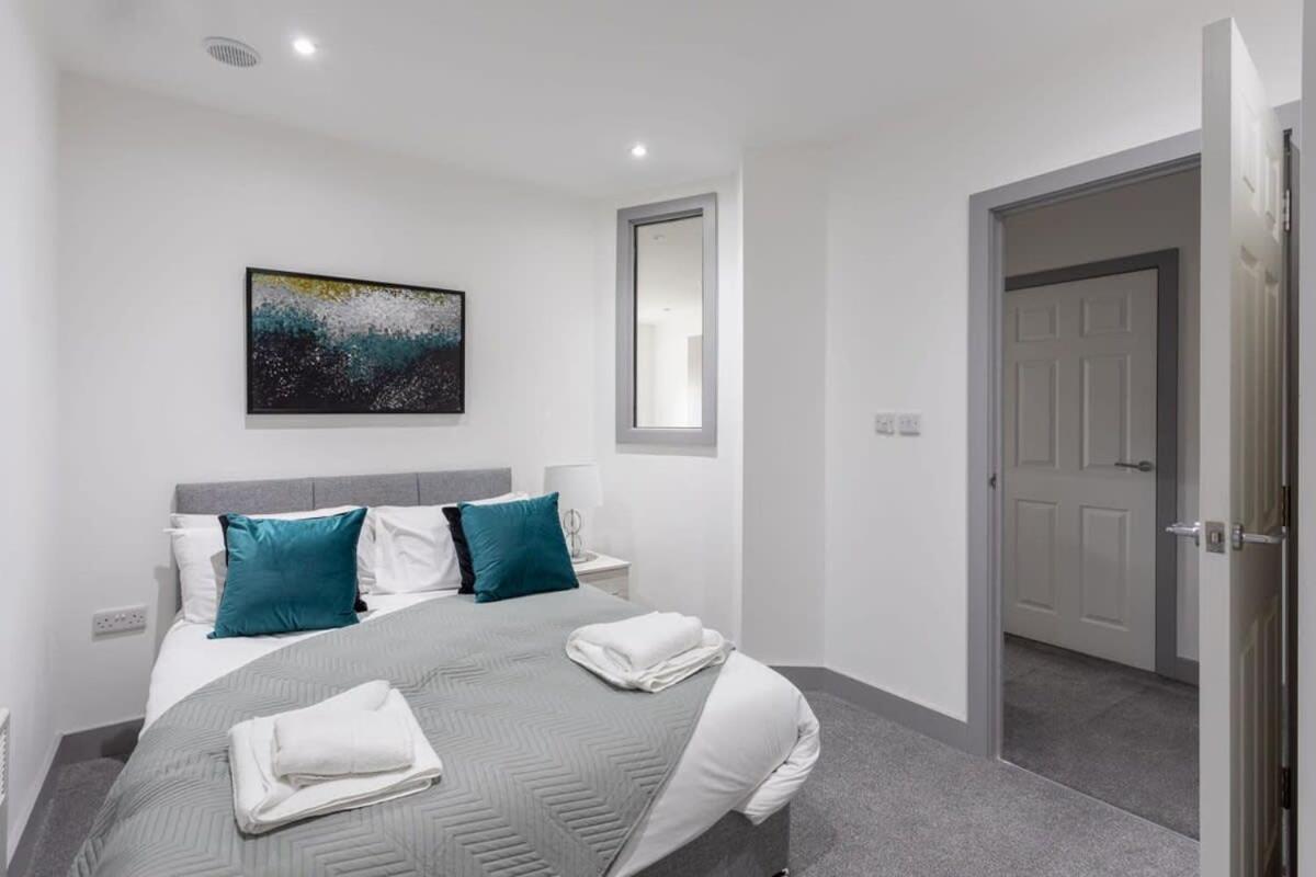 Cosy 1 Bed In Leeds Apartment