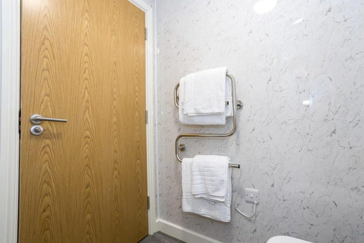 Cosy 1 Bed In Leeds * Leeds (West Yorkshire)
