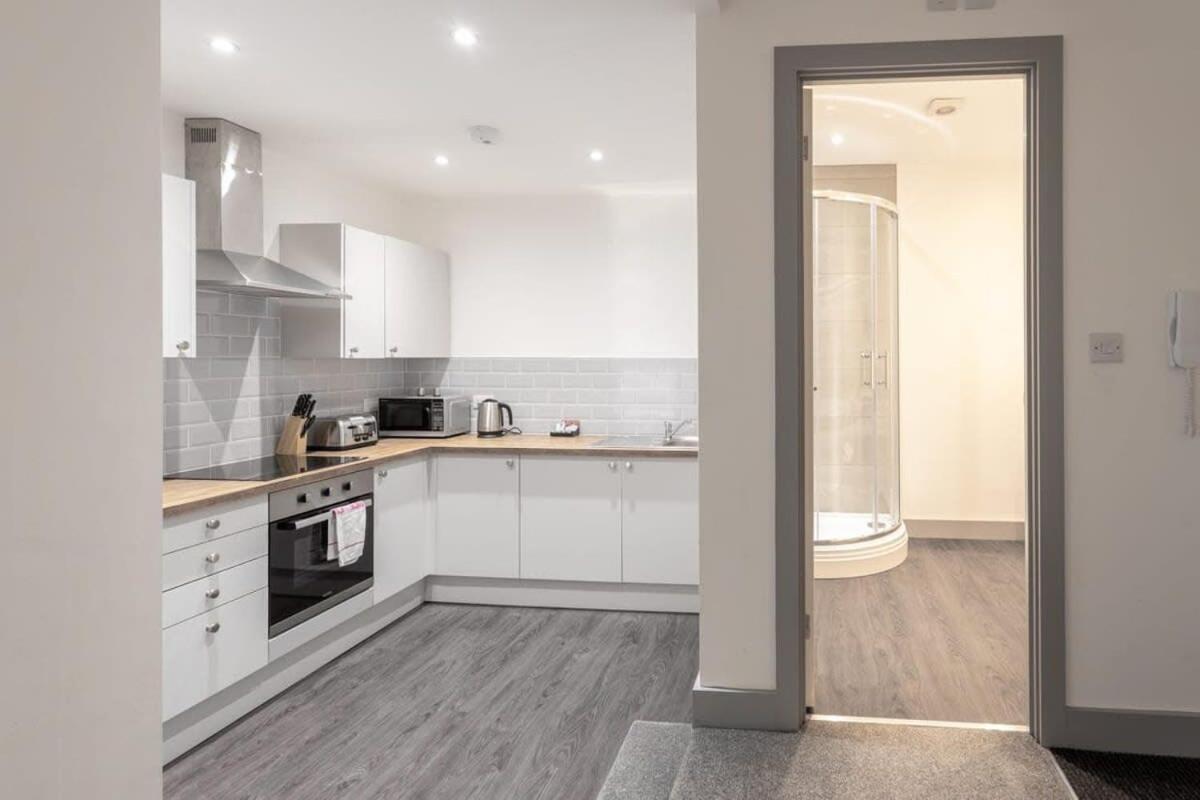 Amazing 1 Bedroom Leeds