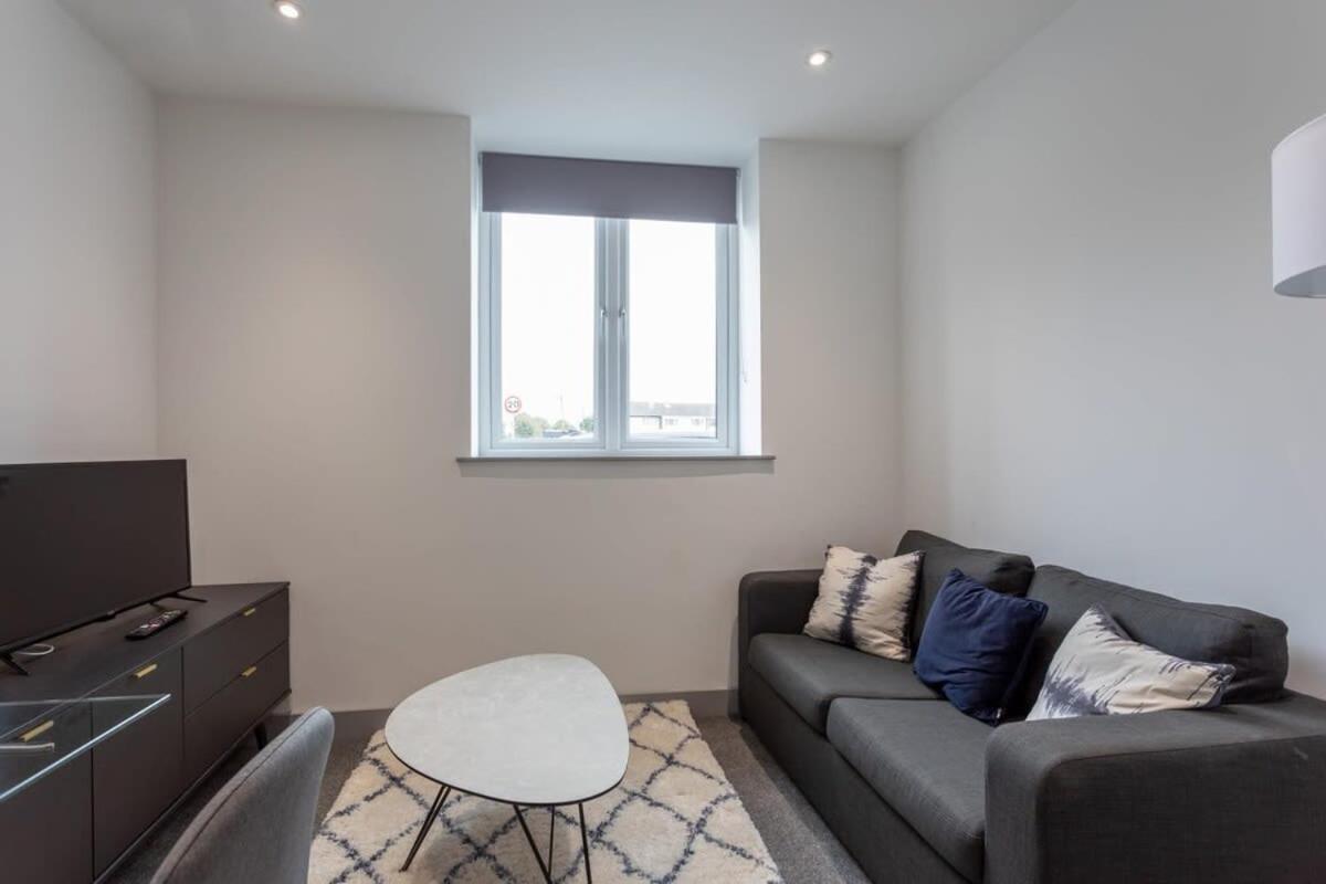 Apartment Lovely 1 Bedroom *