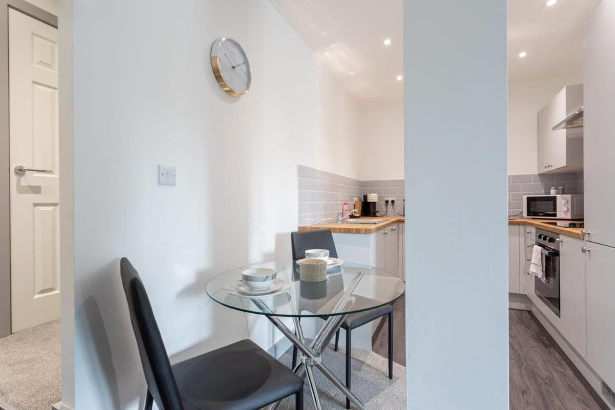 Modern 1 Bedroom Apartment Leeds (West Yorkshire)