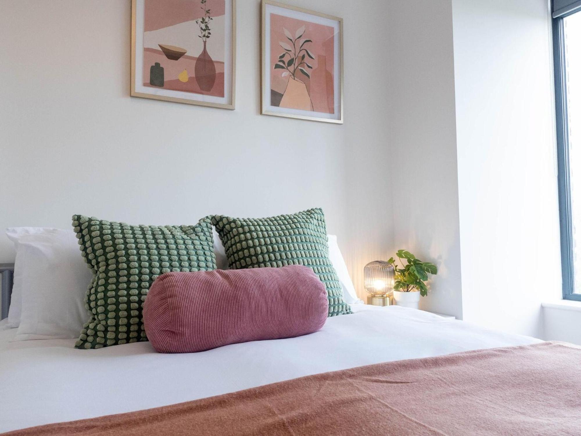 Leeds Haven Niche 1 2 Bedroom With Cityscape Views By Belvilla * Leeds (West Yorkshire)
