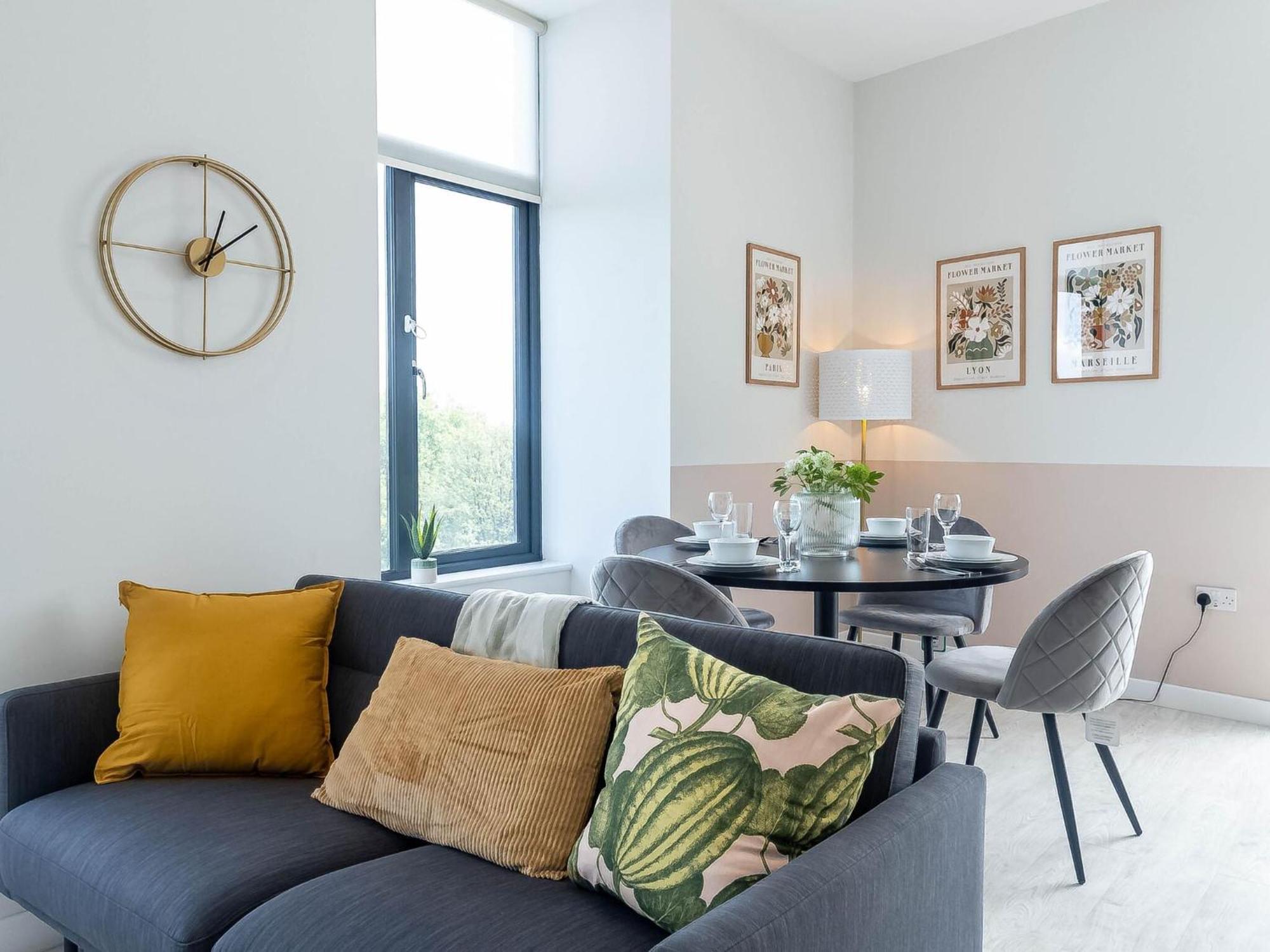 Leeds Haven Niche 1 2 Bedroom With Cityscape Views By Belvilla Apartment *