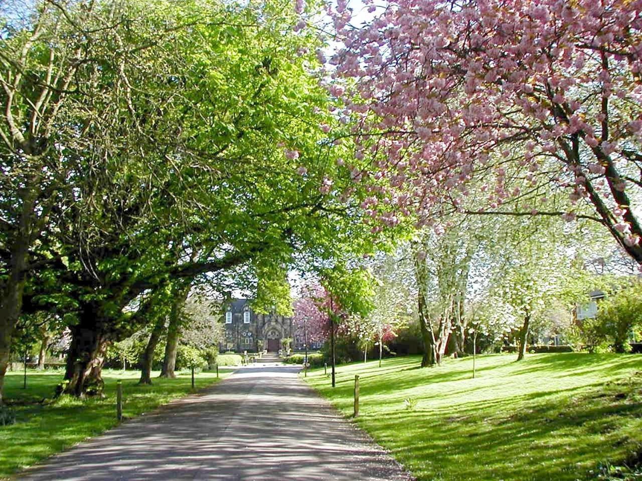 Hinsley Hall Leeds (West Yorkshire)