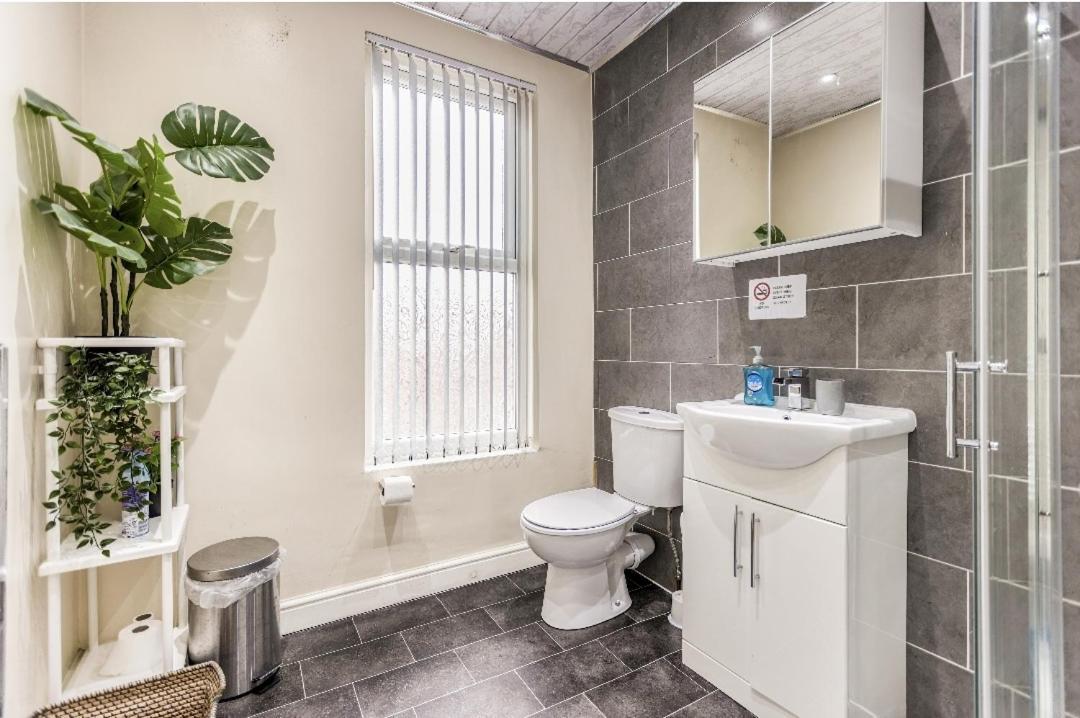 Guest house Bright Sunny, Double Bed With Garden, Tv And Wi-fi