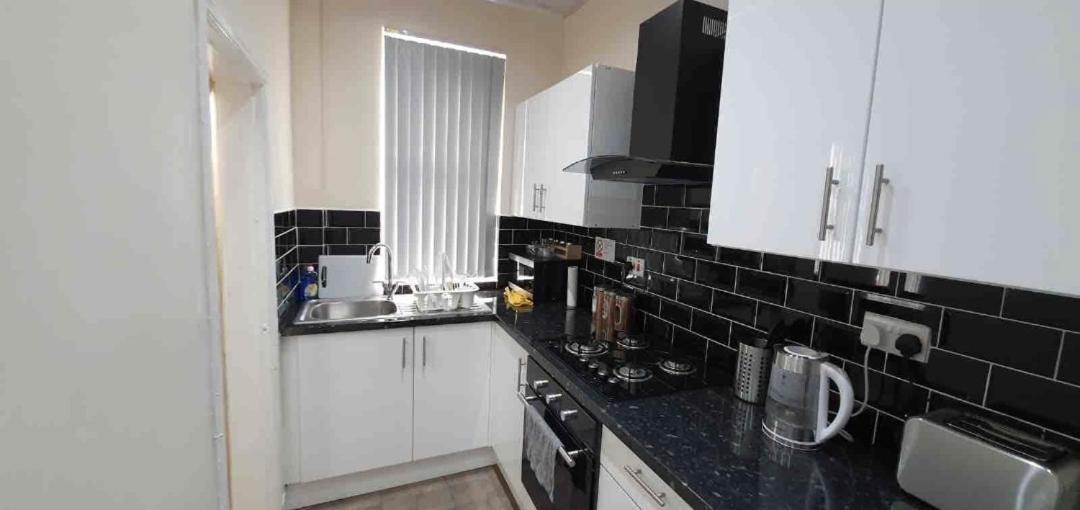 Guest house Bright Sunny, Double Bed With Garden, Tv And Wi-fi
