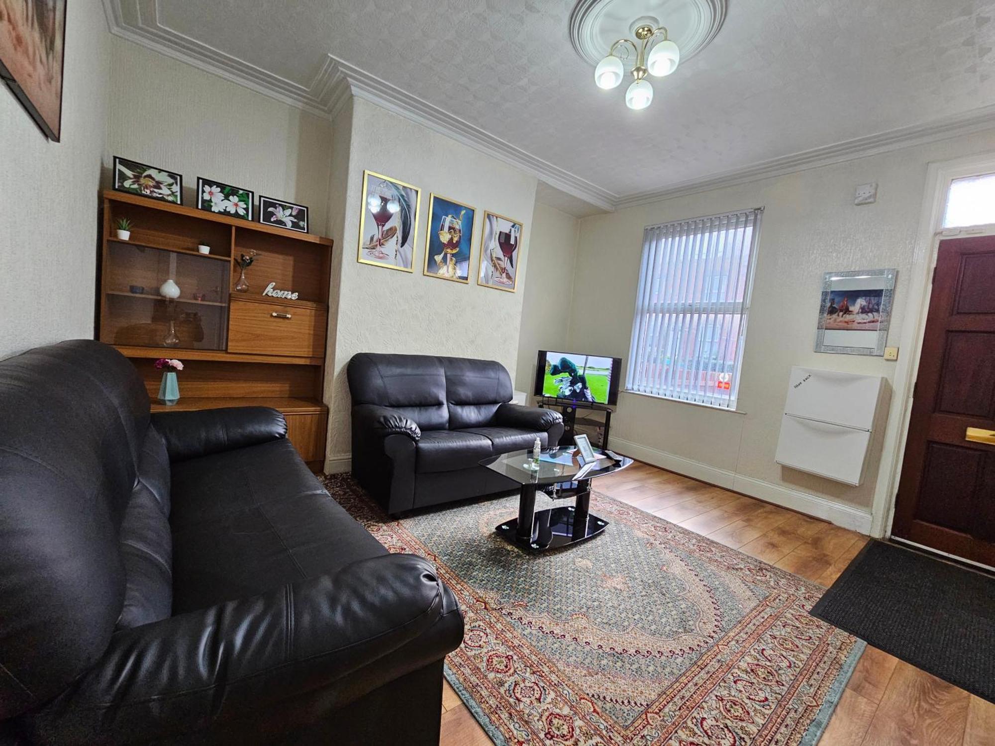 Guest house Bright Sunny, Double Bed With Garden, Tv And Wi-fi *