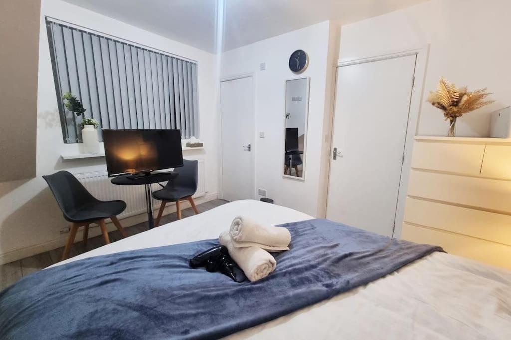 Cosy And Tranquil Home, Free Wifi, Parking Apartment