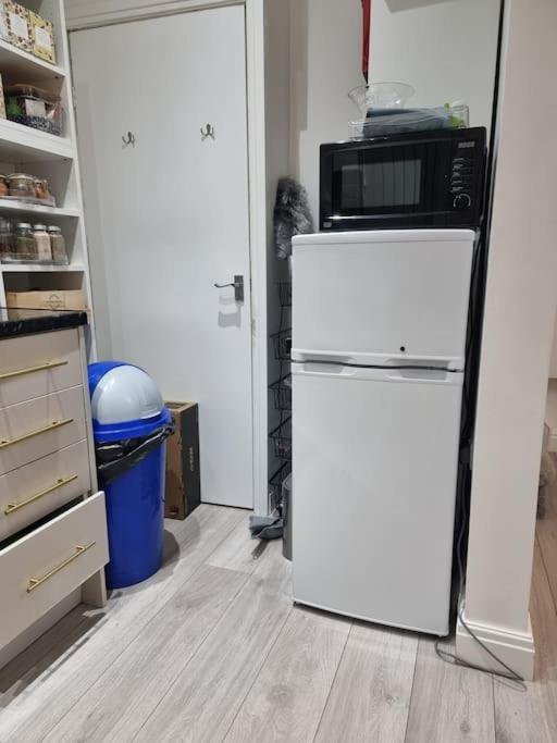 Cosy And Tranquil Home, Free Wifi, Parking * Leeds (West Yorkshire)