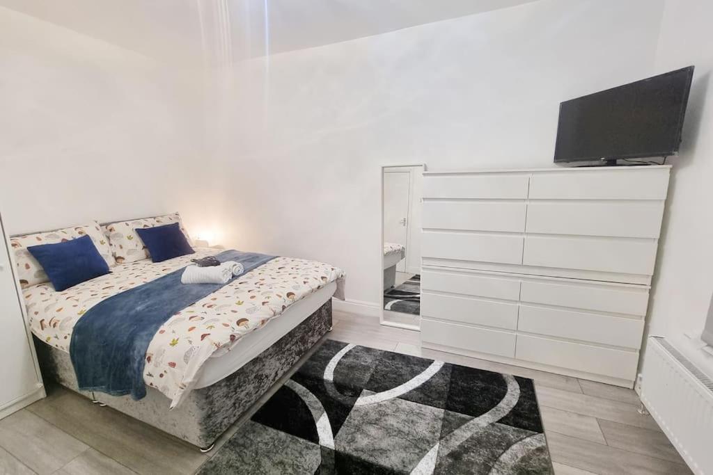 Cosy And Tranquil Home, Free Wifi, Parking