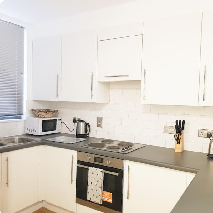 2 Bed Flat In Leeds Centre