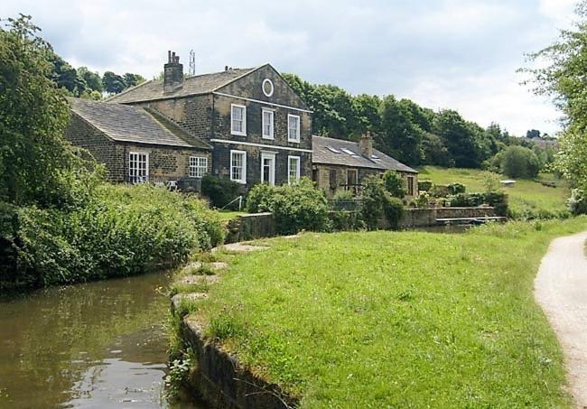 Homestay *rg7h*for Your Relaxed & Cosy Free Parking *