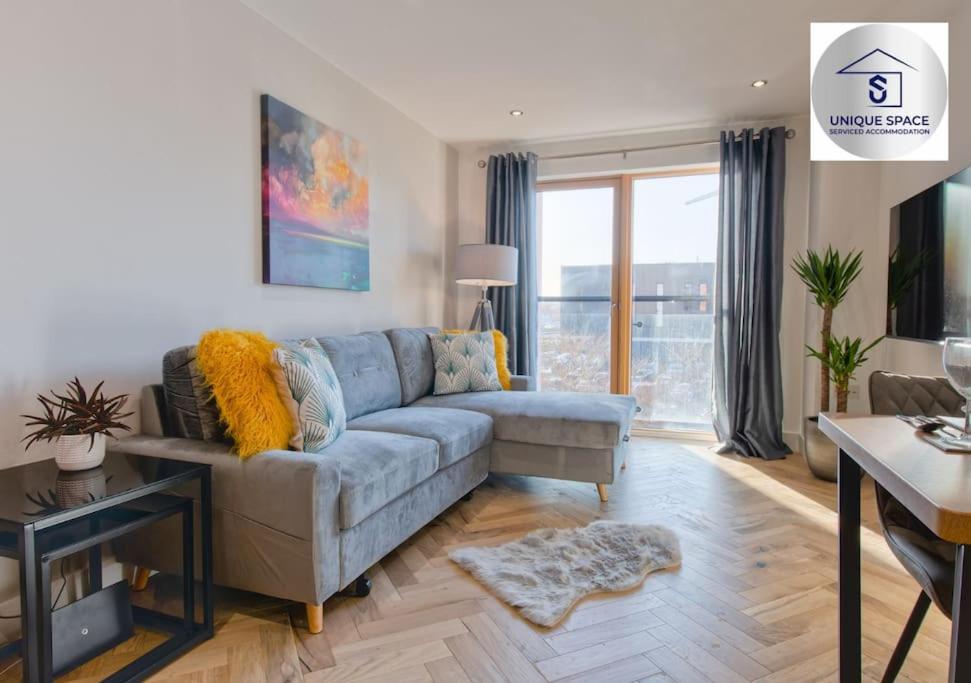✪leisure Stay✪relocation Or Business Stay✪1bed - Free Secure Parking Space Apartment *