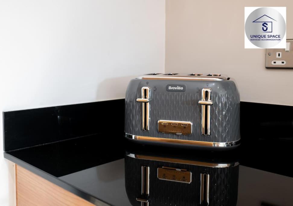 ✪leisure Stay✪relocation Or Business Stay✪1bed - Free Secure Parking Space Leeds (West Yorkshire)