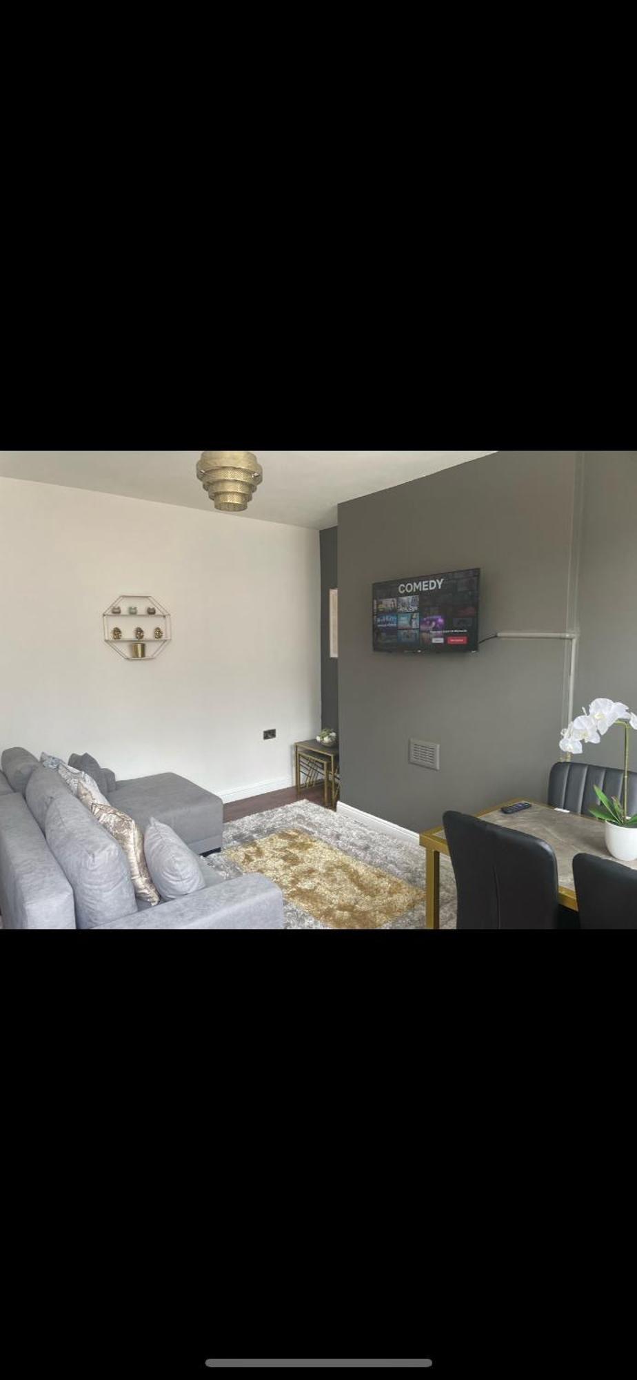 Apartment Clifton - Newly Refurbished - Free Wifi And Parking- Near Centre *