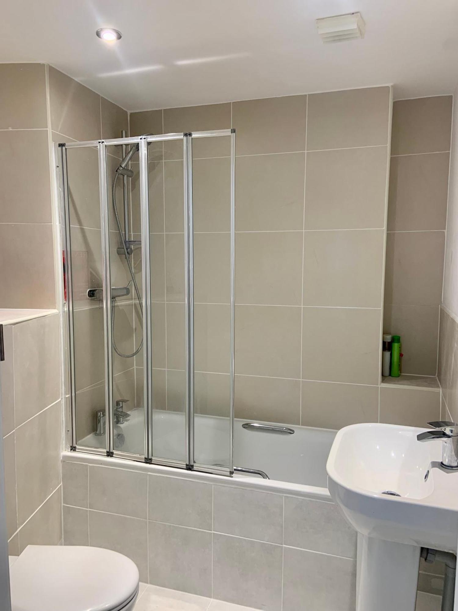 Winners Of 2025 Traveller Award, Elegant Two Bedroom With Netflix & Wifi