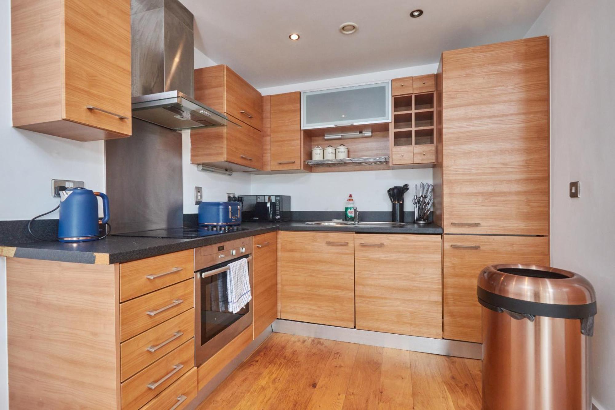 Apartment Leeds Dock Apt&free Secure Parking!