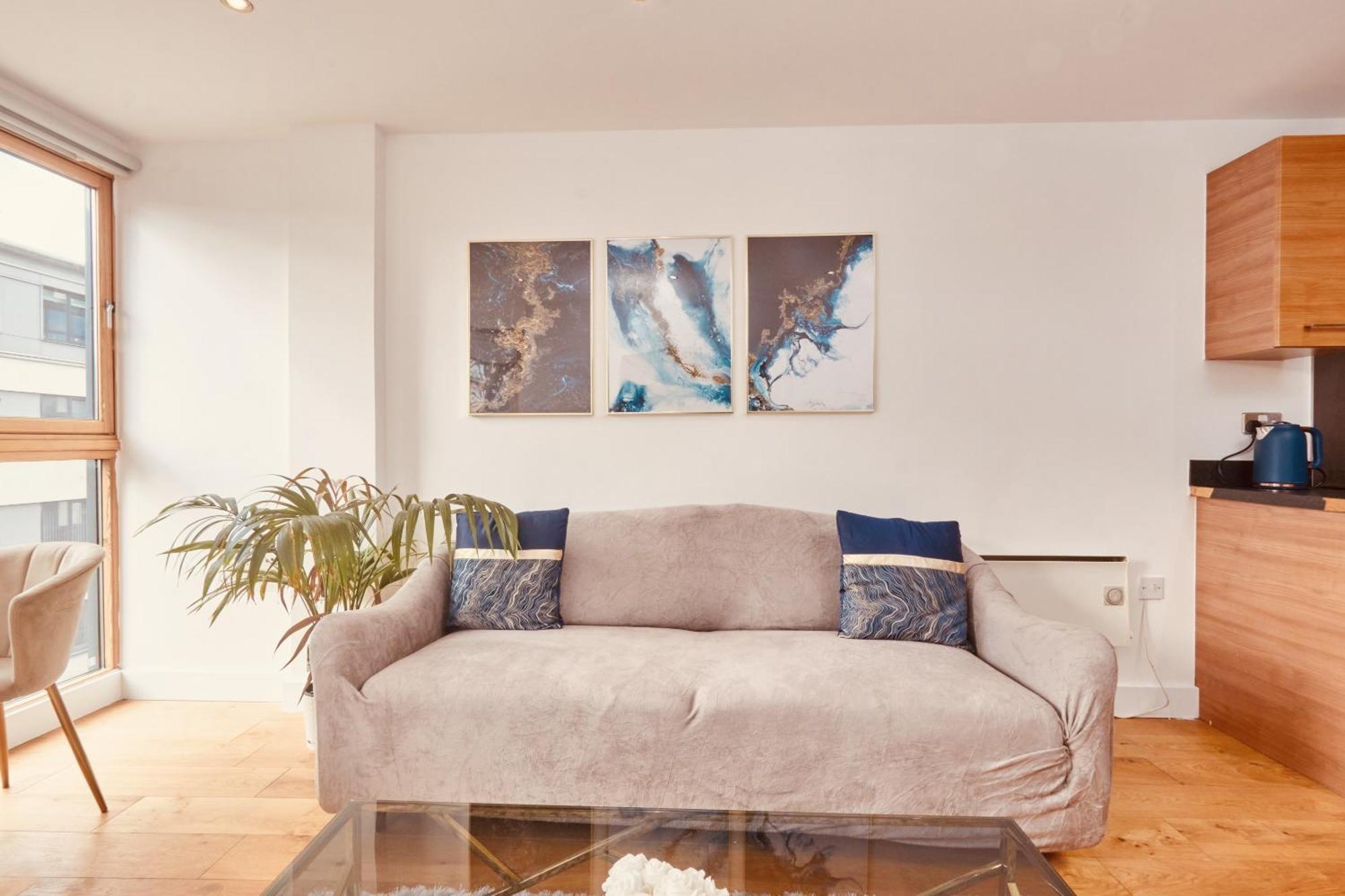 Apartment Leeds Dock Apt&free Secure Parking!
