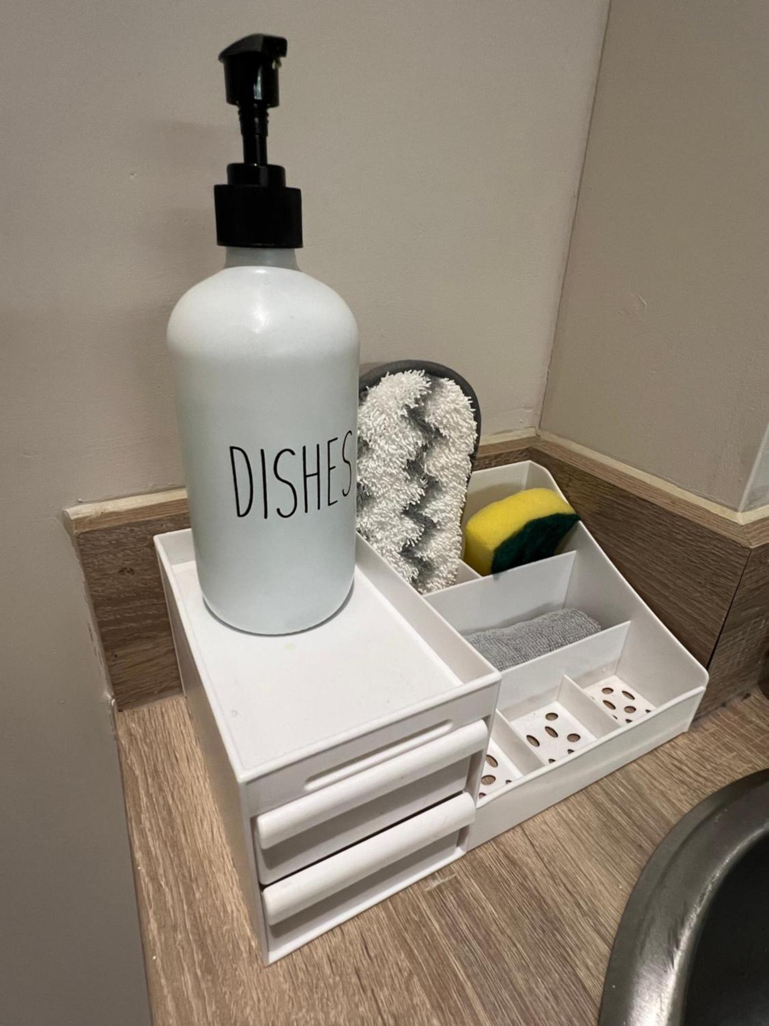 - Modern Spacious Apartment Leeds (West Yorkshire)