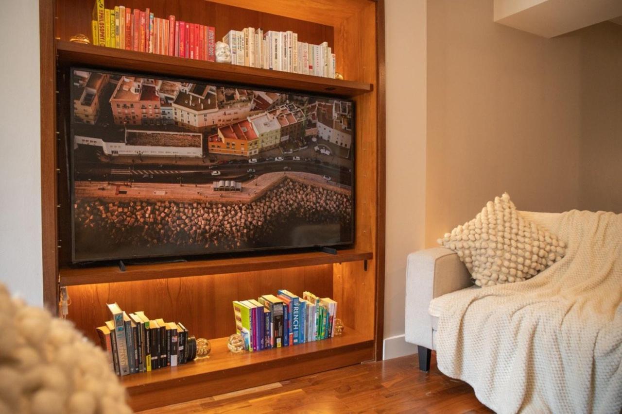 Luxury 1br In Centre Apartment *