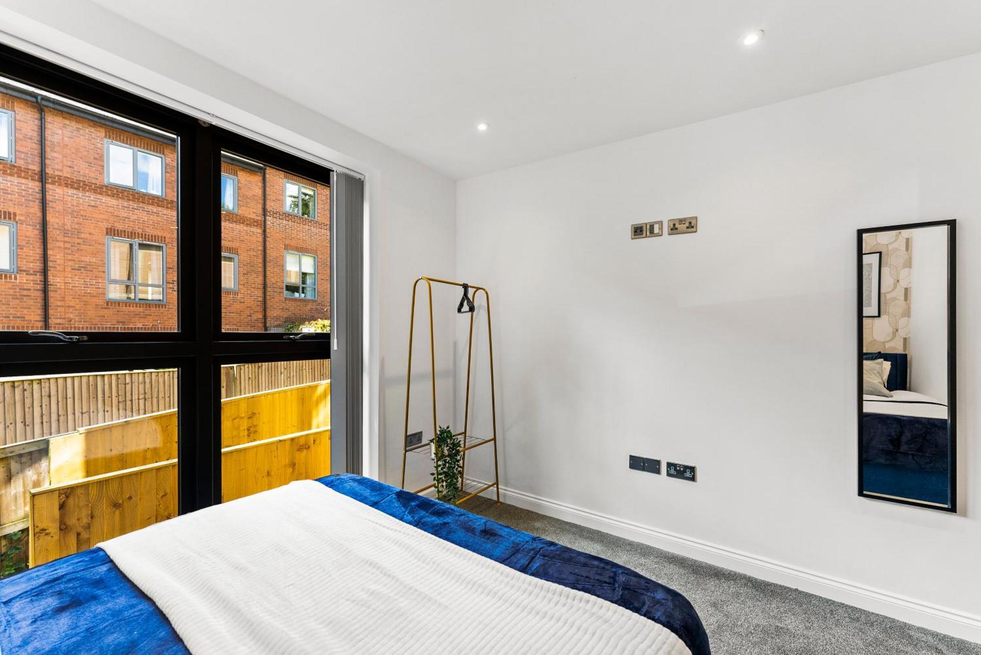 Stunning Spacious Leeds - Parking * Leeds (West Yorkshire)