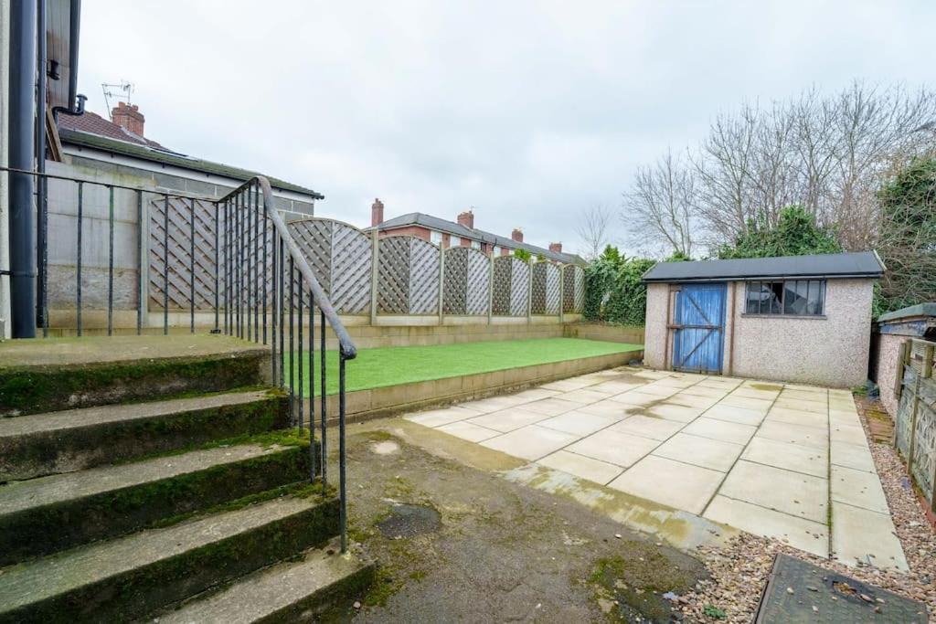 Holiday home Centre 3 Bed House - Free Parking - Contact Us For Better Offers! Leeds (West Yorkshire)