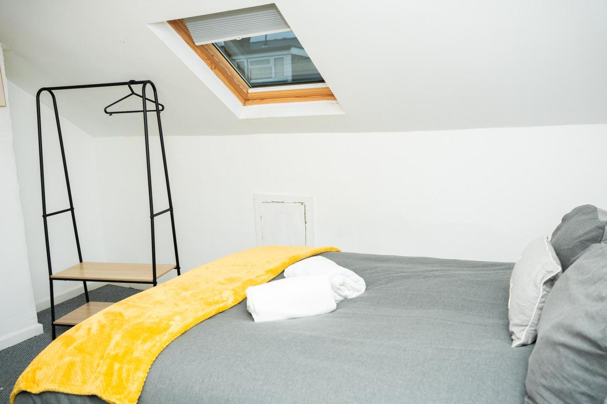Leeds Large Townhouse Retreat Close To The Apartment Leeds (West Yorkshire)