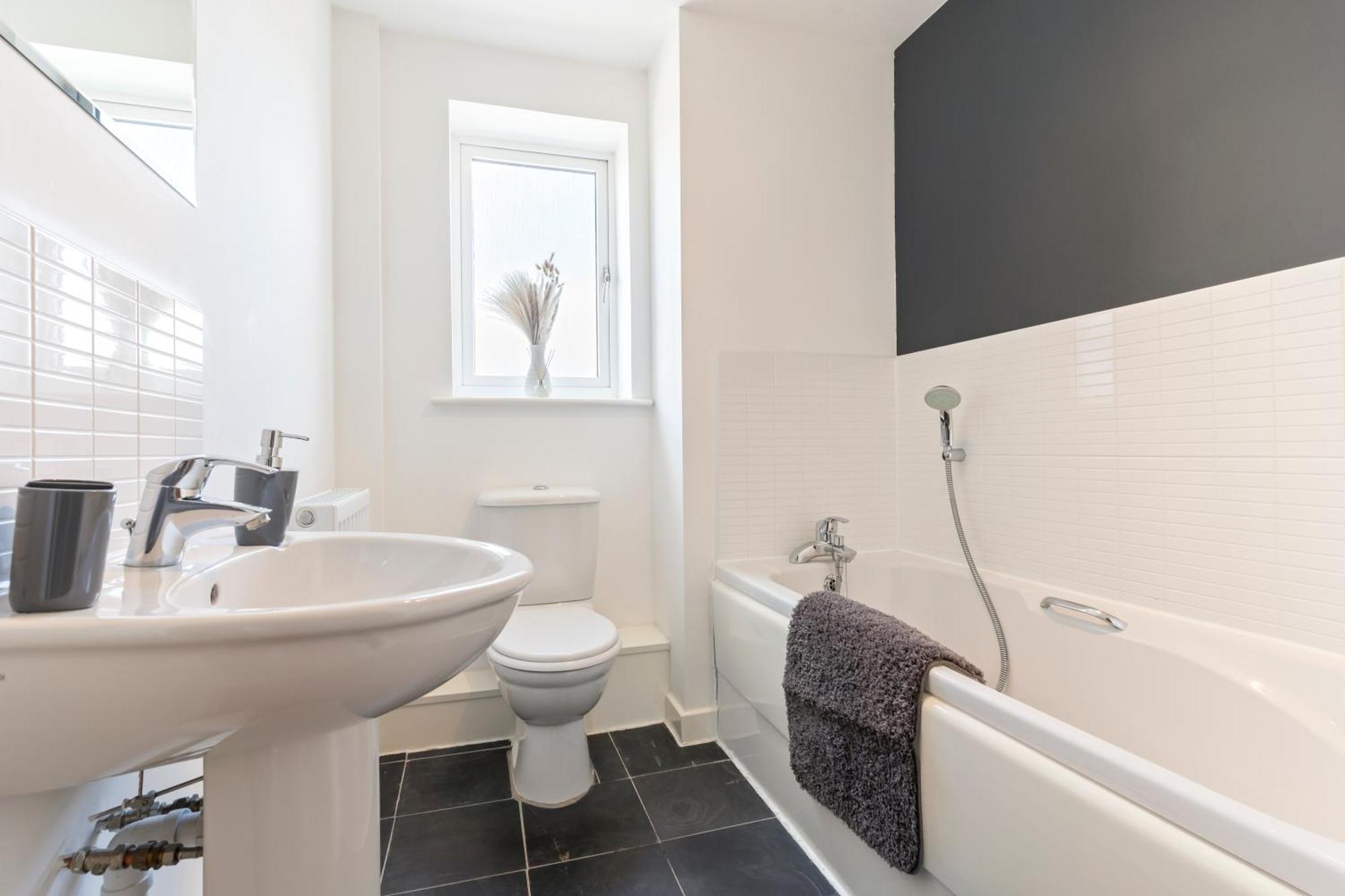 Apartment Centre Serviced