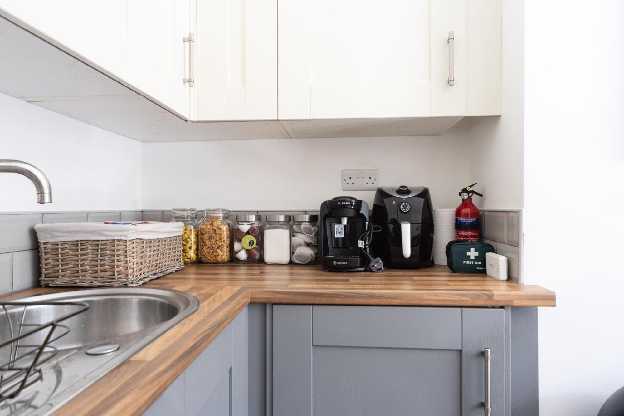 3bdr, En-suite Baths, Centre, Netflix, Amazing Location! * Leeds (West Yorkshire)